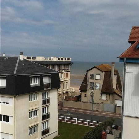 Appartement A 50 M De La Plage Avec Wifi Et Netflix Villers-sur-Mer Luaran gambar