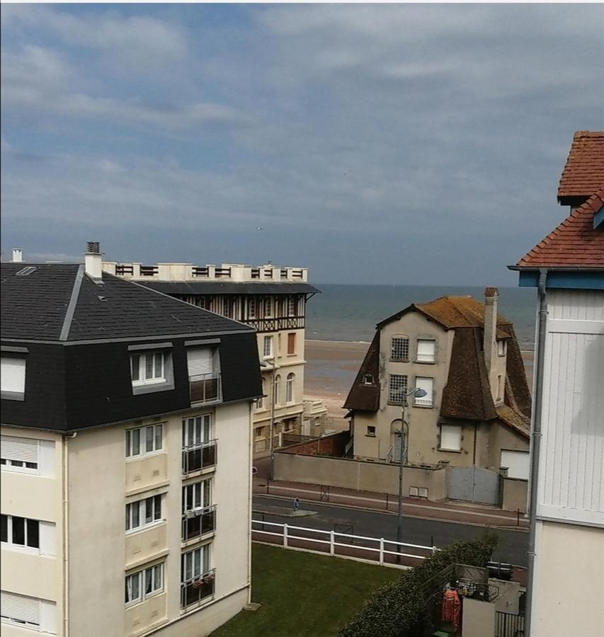 Appartement A 50 M De La Plage Avec Wifi Et Netflix Villers-sur-Mer Luaran gambar